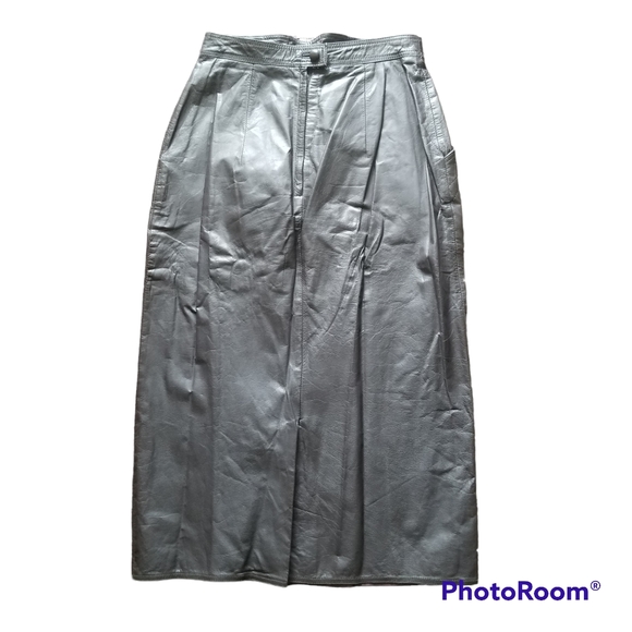 Faux leather skirt - Picture 8 of 11